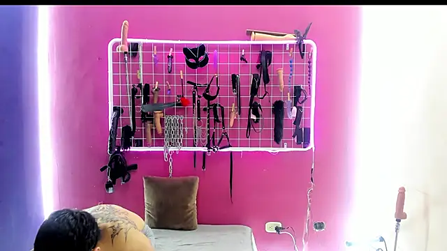 Slave Melany bdsm online show from April 2026 12:32:01 PM