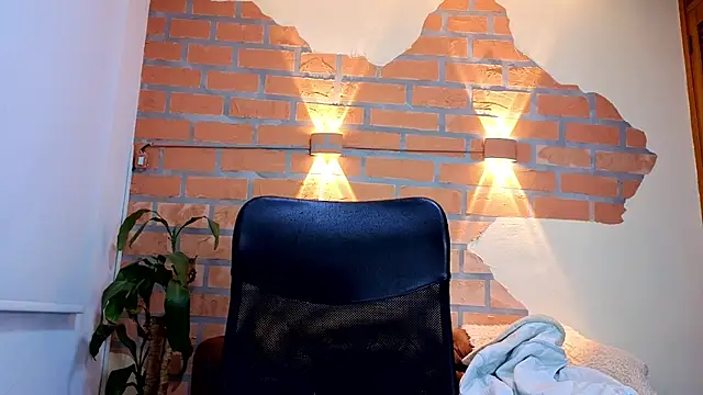 mister eithan online show from February 2026 02:37:02 AM