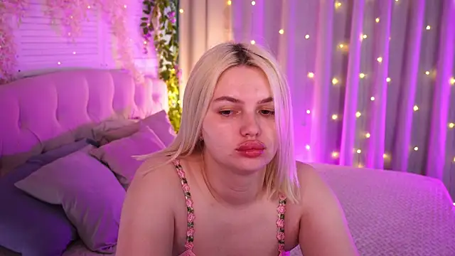 AmeliaWeells online show from May 2026 04:07:01 AM