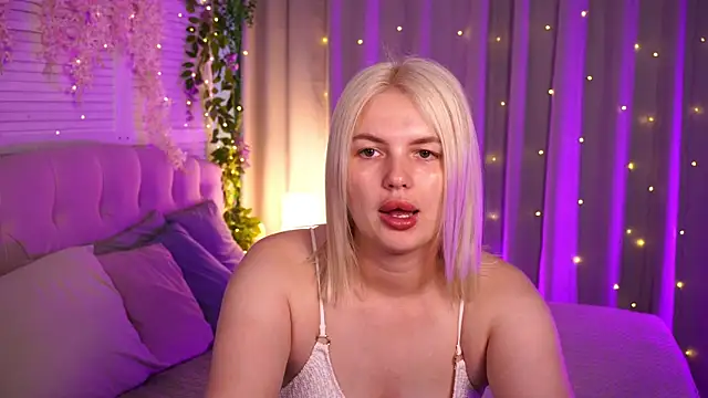 AmeliaWeells online show from June 2026 02:20:02 AM