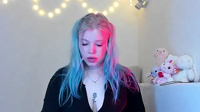 Lulu Di online show from May 2026 10:39:01 PM