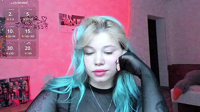 Lulu Di online show from June 2026 08:08:01 PM