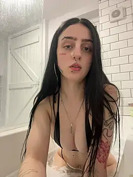 Snapshot of bellaxlauren chatting on July 2026 09:43:01 PM bellaxlauren online show from July 2026 09:43:01 PM