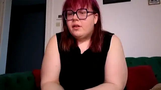 ProfaneHekate online show from February 2026 04:17:01 PM