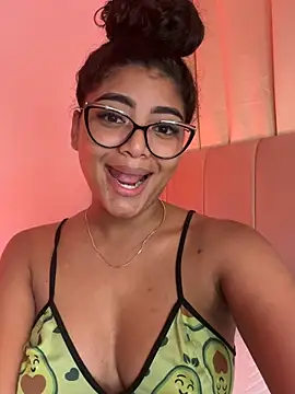 Carlymonroee  online show from February 2026 03:10:02 AM