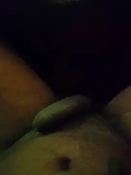 Luxfero76 online show from May 2026 01:44:01 AM