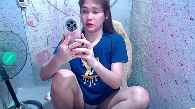JuicyFoxCock online show from June 2026 12:58:01 AM