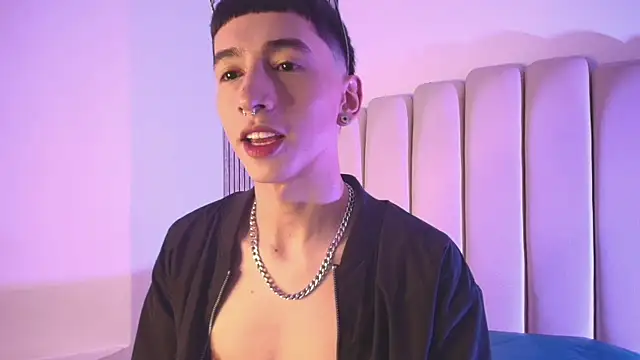 lian cameron online show from June 2026 03:31:01 AM