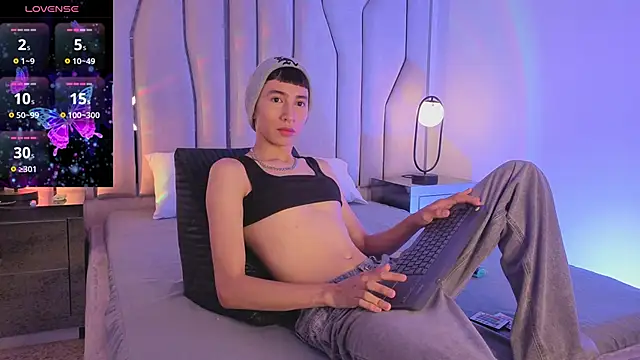 lian cameron online show from June 2026 03:44:01 AM