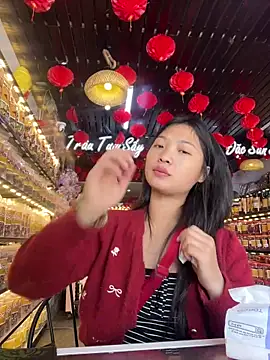 Snapshot of Lyn-be99 chatting on March 2026 05:45:02 AM Lyn-be99 online show from March 2026 05:45:02 AM