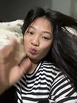 Snapshot of Lyn-be99 chatting on March 2026 01:55:02 AM Lyn-be99 online show from March 2026 01:55:02 AM