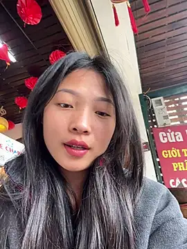 Snapshot of Lyn-be99 chatting on March 2026 04:18:02 AM Lyn-be99 online show from March 2026 04:18:02 AM