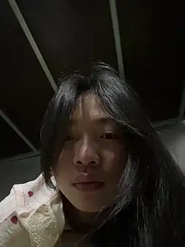 Snapshot of Lyn-be99 chatting on March 2026 12:48:02 AM Lyn-be99 online show from March 2026 12:48:02 AM