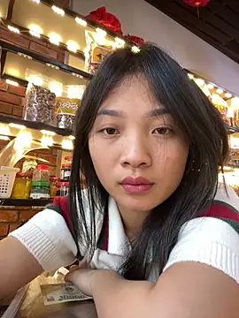 Snapshot of Lyn-be99 chatting on March 2026 09:53:02 AM Lyn-be99 online show from March 2026 09:53:02 AM