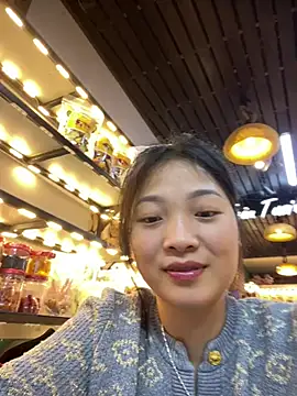 Lyn-be99 online show from May 2026 01:30:02 PM