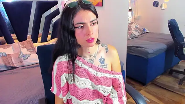 katherin  19 online show from February 2026 03:10:01 AM