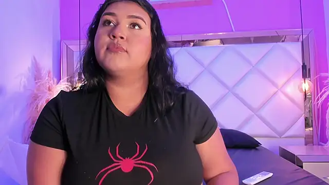 Snapshot of Dojaaiisha chatting on February 2026 11:33:01 PM Dojaaiisha online show from February 2026 11:33:01 PM