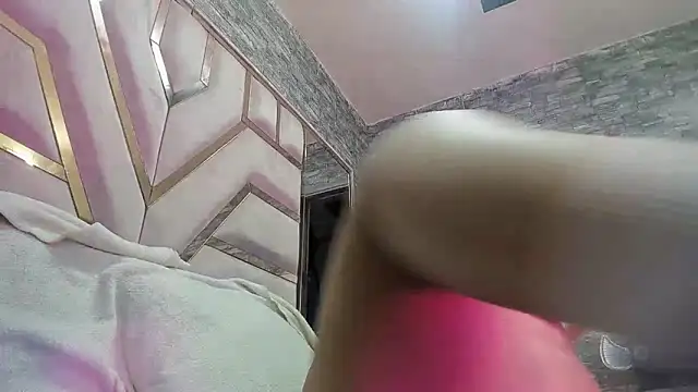 Shara Oz online show from March 2026 03:19:01 AM