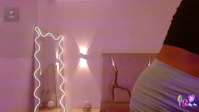 TINY TAY online show from February 2026 11:50:01 AM