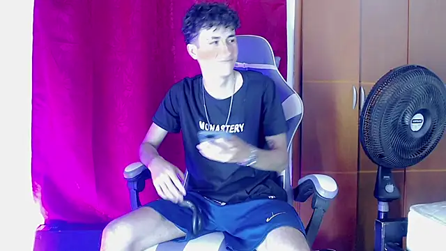 Johnny cagee  online show from February 2026 11:42:02 PM