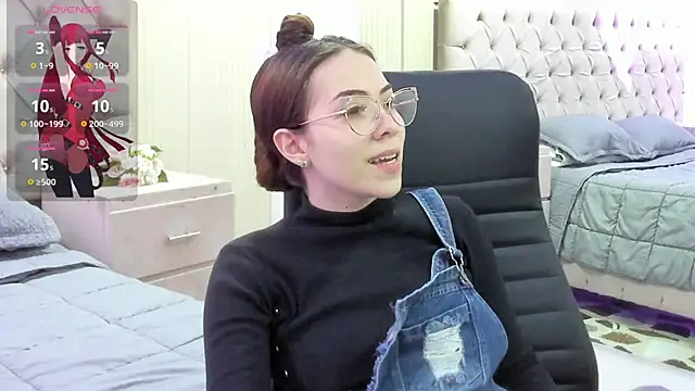 lizzyrossie online show from June 2026 09:46:01 PM