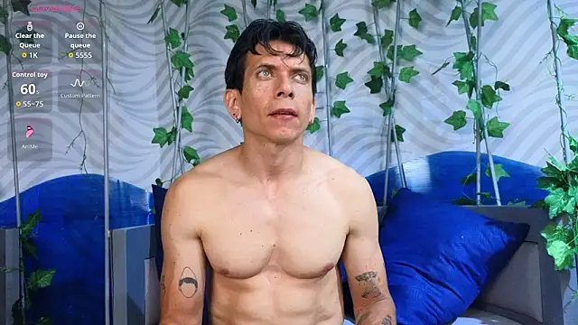 TheKing 39  online show from February 2026 03:32:02 AM