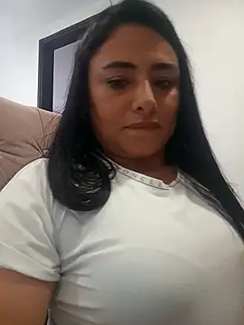 Snapshot of Andreacama chatting on February 2026 02:13:01 PM Andreacama online show from February 2026 02:13:01 PM