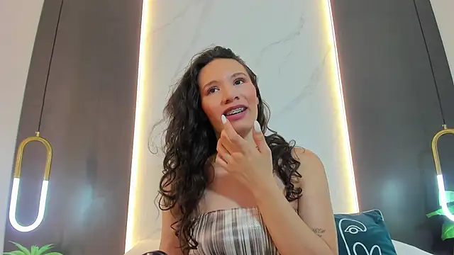 valeryn  rosse online show from February 2026 02:11:01 AM