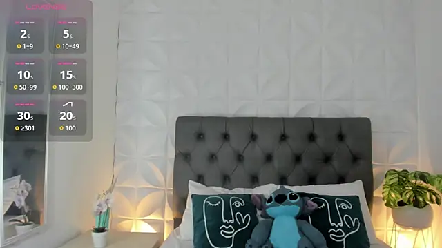 Snapshot of valeryn__rosse chatting on June 2026 05:50:02 AM valeryn rosse online show from June 2026 05:50:02 AM