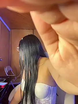 Snapshot of Violetta_pinkk1 chatting on March 2026 04:29:04 AM Violetta pinkk1 online show from March 2026 04:29:04 AM