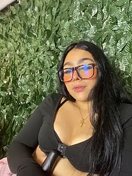 Snapshot of Violetta_pinkk1 chatting on March 2026 05:47:02 AM Violetta pinkk1 online show from March 2026 05:47:02 AM