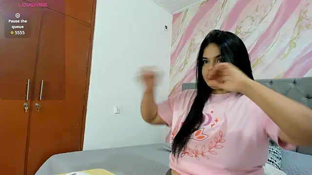 Paulinehoney online show from February 2026 03:12:02 AM