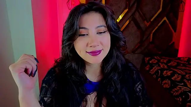 Luvienne online show from February 2026 07:43:01 PM