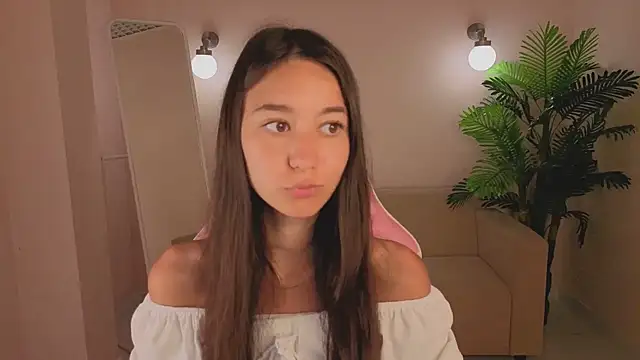 Nicole Brownie online show from June 2026 12:32:01 AM
