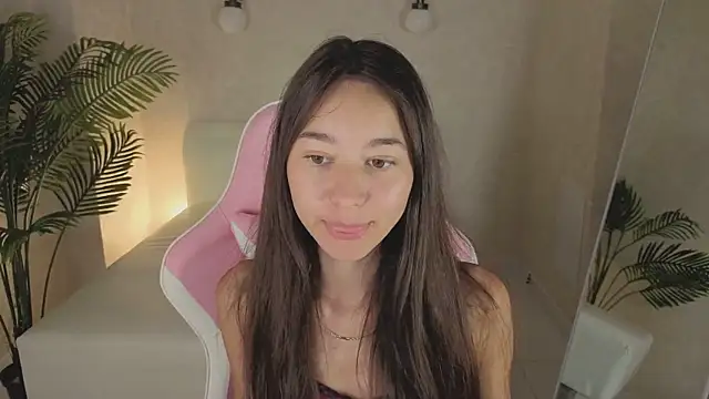 Nicole Brownie online show from June 2026 12:39:01 AM