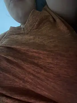 Snapshot of Puka2001 chatting on March 2026 04:01:01 PM Puka2001 online show from March 2026 04:01:01 PM