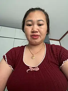 Snapshot of Puka2001 chatting on March 2026 05:02:02 AM Puka2001 online show from March 2026 05:02:02 AM