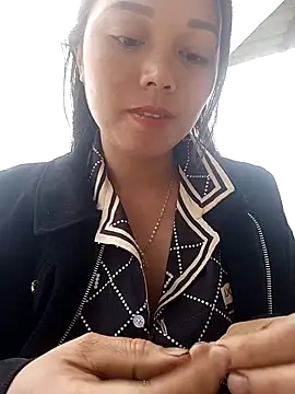 Rose-222 online show from April 2026 09:45:01 AM