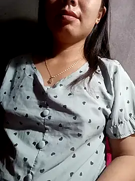 Rose-222 online show from May 2026 09:09:01 PM