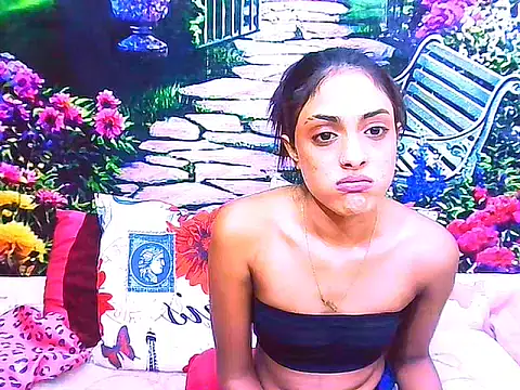 IndianPretty14u2Luv online show from May 2026 06:40:02 AM