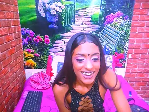 IndianPretty14u2Luv online show from June 2026 03:33:01 PM