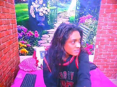 IndianPretty14u2Luv online show from June 2026 05:09:01 AM