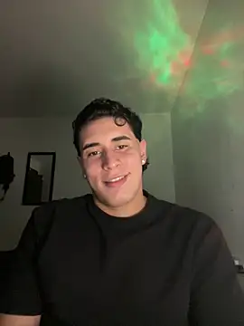 Maximuz1920 online show from April 2026 06:14:01 AM