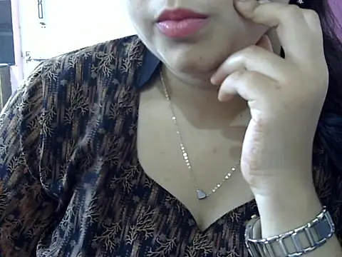 Cute Aliyaa online show from April 2026 09:30:02 AM