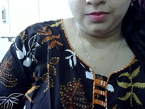 Cute Aliyaa online show from April 2026 10:18:01 AM