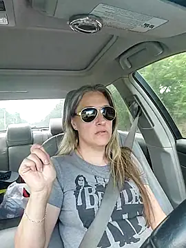 Sunflower0025 online show from May 2026 06:14:02 PM