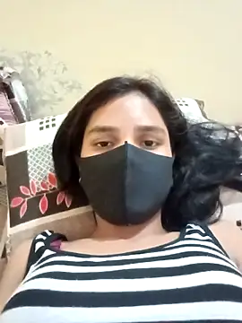 Snapshot of Mahira-- chatting on March 2026 07:12:01 AM Mahira-- online show from March 2026 07:12:01 AM