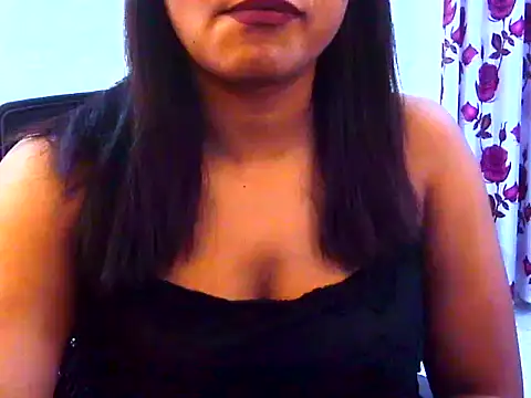 Snapshot of Kitkat_00 chatting on February 2026 03:46:02 PM Kitkat 00 online show from February 2026 03:46:02 PM