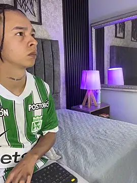 bliinkii and luka  online show from February 2026 01:32:02 PM