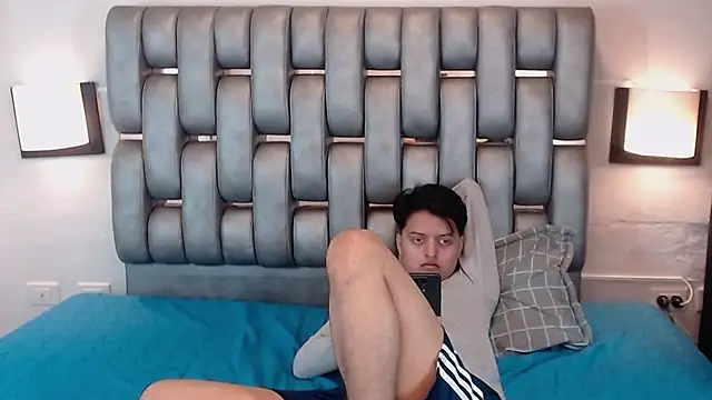 Snapshot of Kevin_Charless chatting on March 2026 11:38:01 AM Kevin Charless online show from March 2026 11:38:01 AM